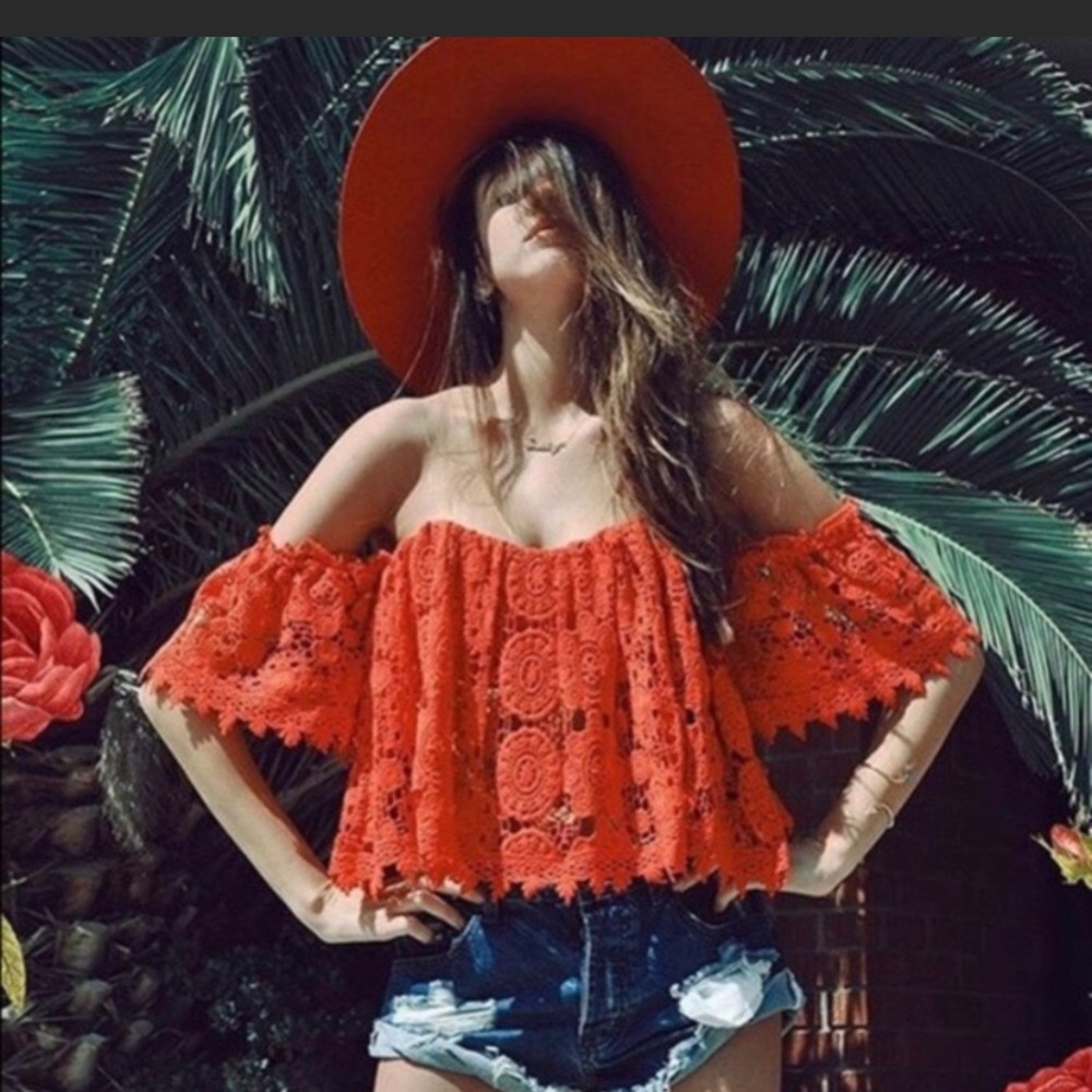 Tularosa Orange/Red crochet top
